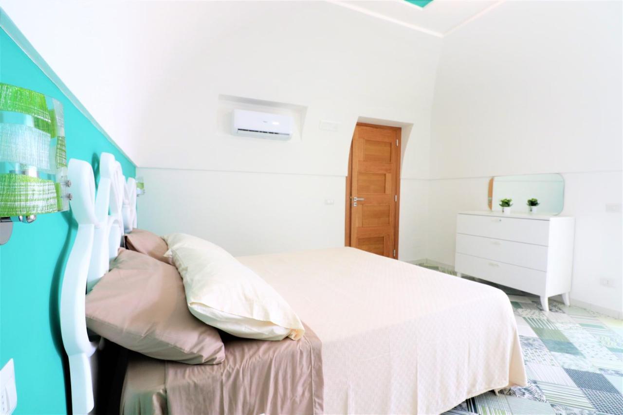 Mary'S Apartments - De Vivo Realty Масса-Лубренсе Экстерьер фото