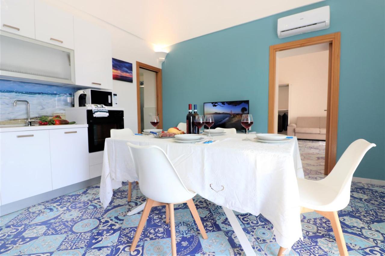 Mary'S Apartments - De Vivo Realty Масса-Лубренсе Экстерьер фото