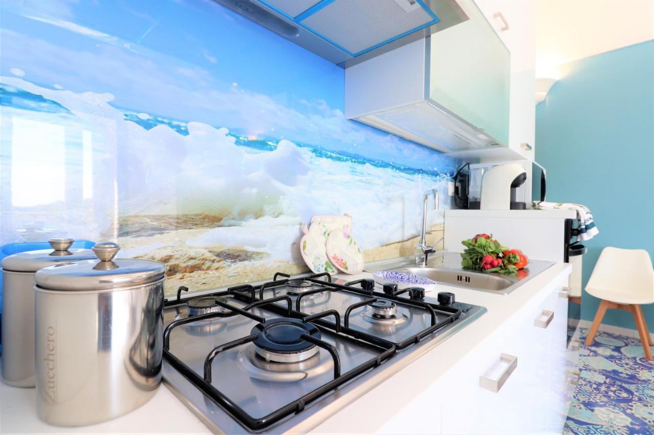 Mary'S Apartments - De Vivo Realty Масса-Лубренсе Экстерьер фото