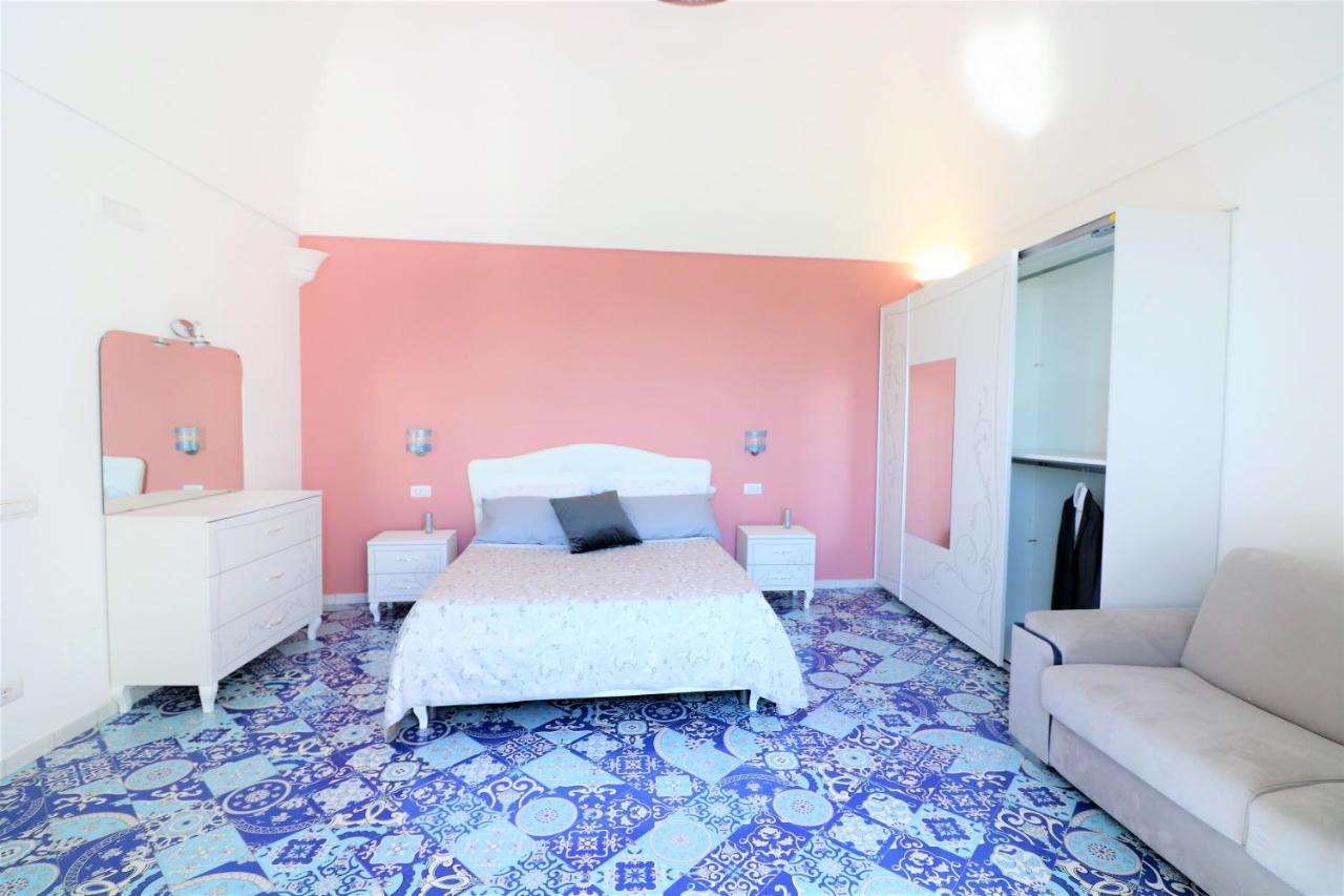 Mary'S Apartments - De Vivo Realty Масса-Лубренсе Экстерьер фото